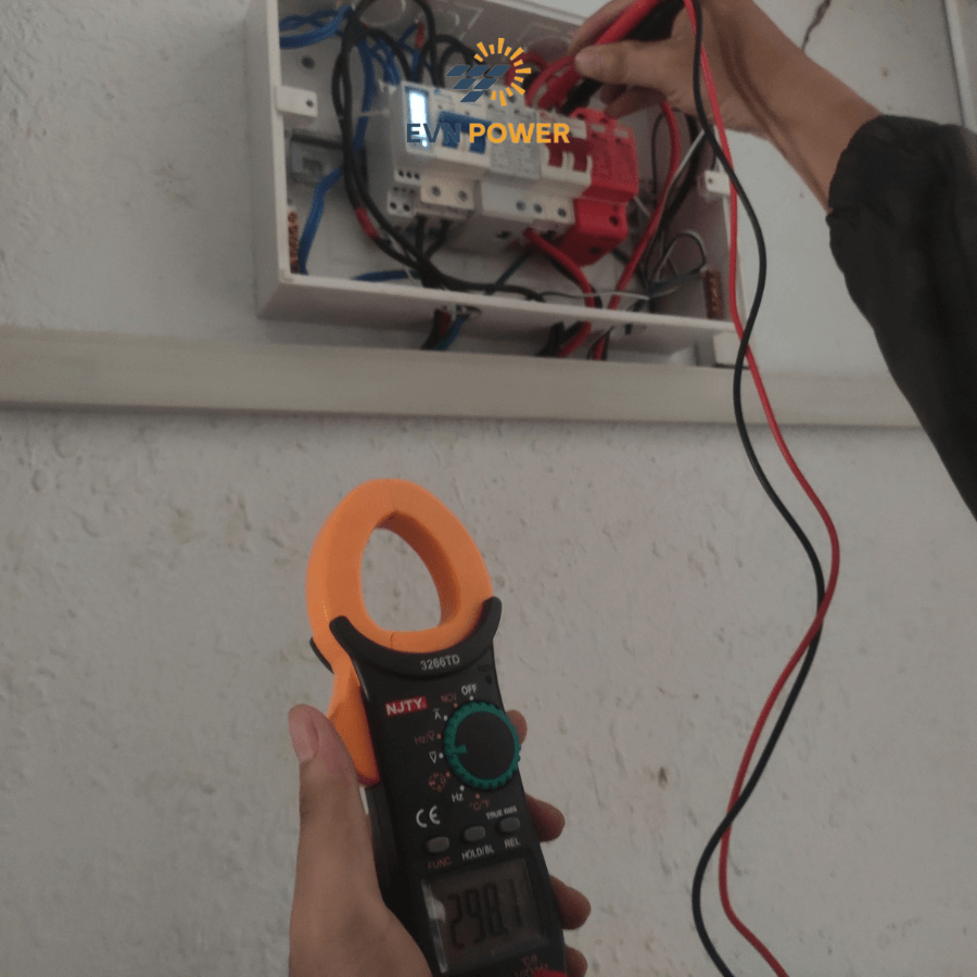 bảo trì hệ thống điện năng lượng mặt trời